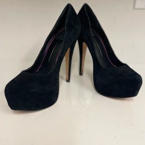 dolce vita black suede platform pumps